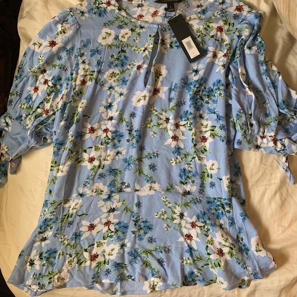 Floral peplum tip - Picture 3 of 8